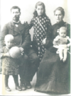 Teitzel family portrait, historical photo from circa 1900, Russian Empire.